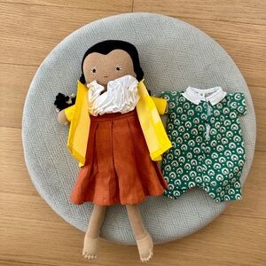 HAZEL VILLAGE Celia Doll + 3 Outfits